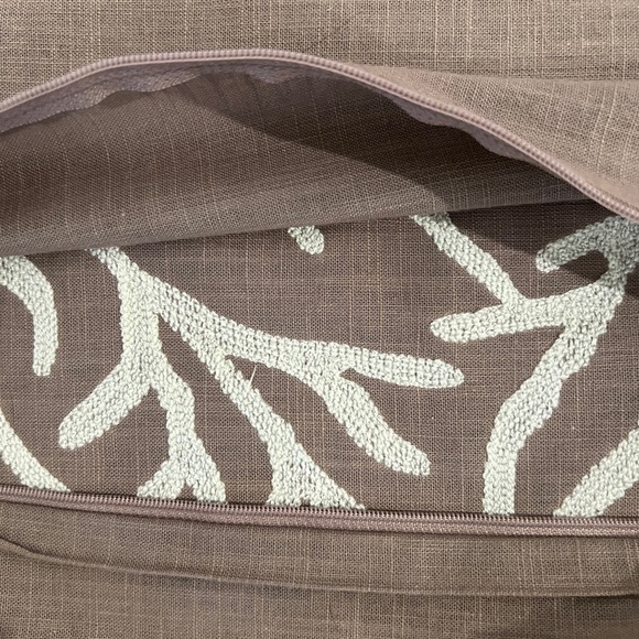 Throw Pillows Taupe & Cream. One PAIR. Coral Motif. 100% Duck Feather Inserts. - Picture 6 of 11